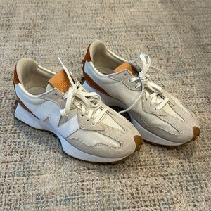 New Balance 327 Size 7.5